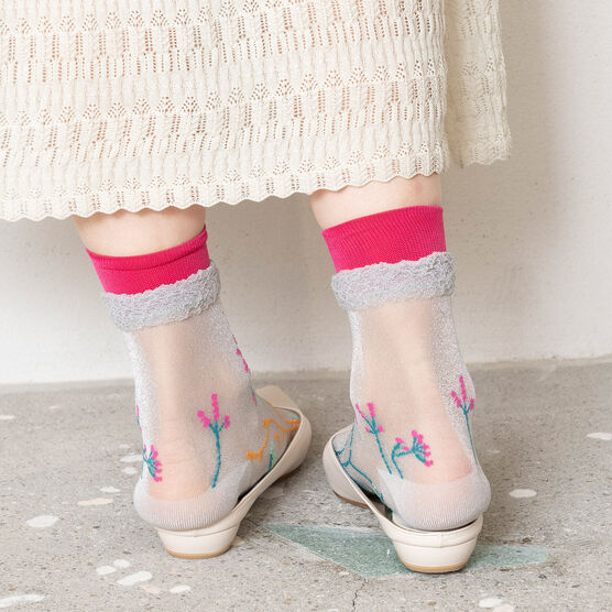 Embroidered flower semi-sheer white socks